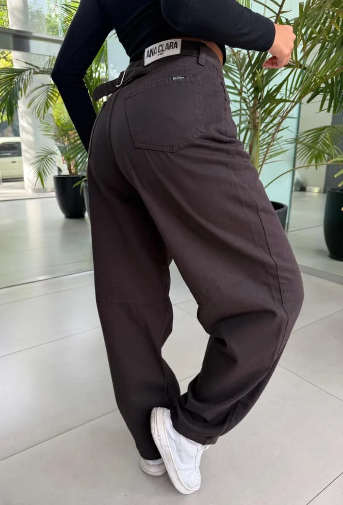 Alternative view of BAGGY CHOCOLATE (RIGIDO)